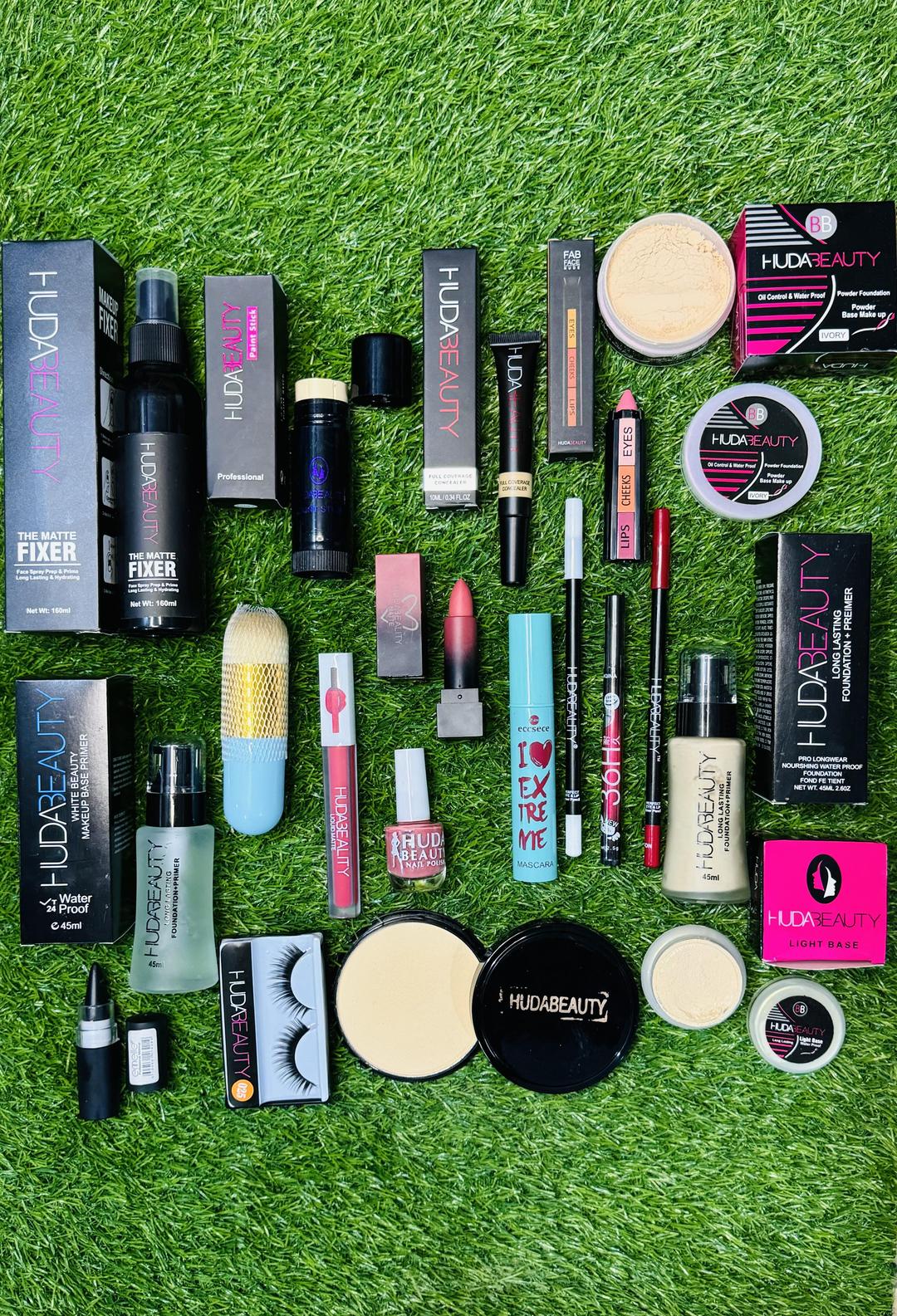 19-in-1 Makeup Set for Pakistani Women, Best Price in Pakistan, All Season, Professional Grade