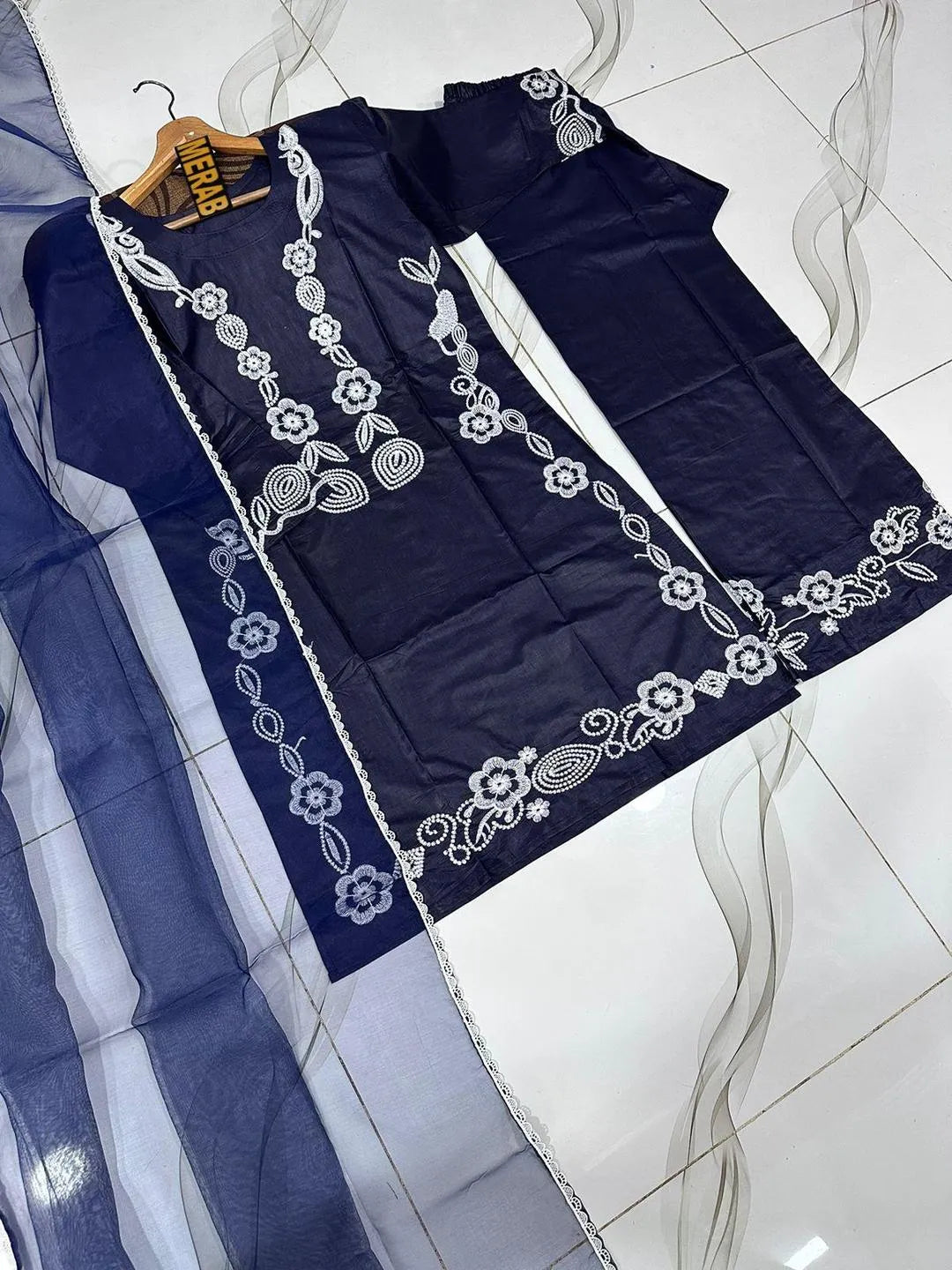 Neck Embroidered Shirt With Lace Dupatta 3Pcs Navy