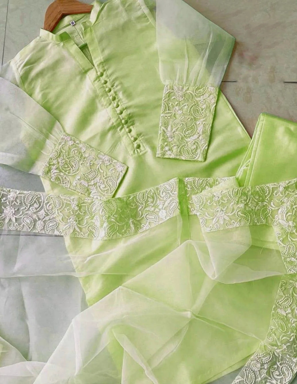 Green Embroidered 3-Piece Organza Suit for Eid & Weddings