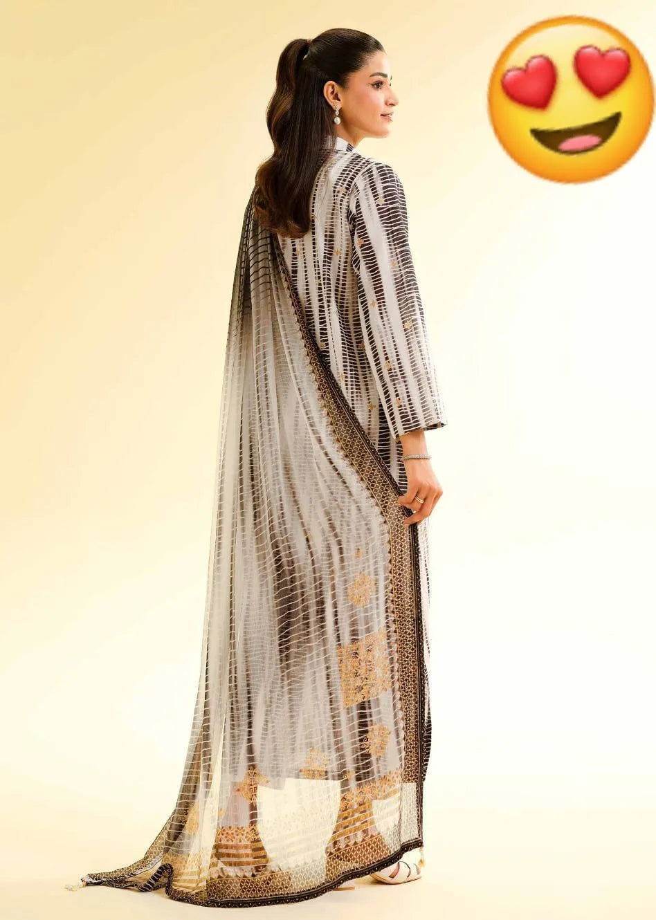 3 Piece Monar Lawn Suit for Pakistani Women Medium Large