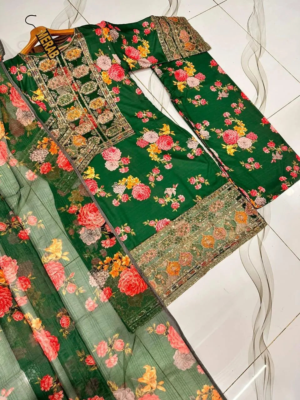 Pakistani Floral Embroidered Kurta Green