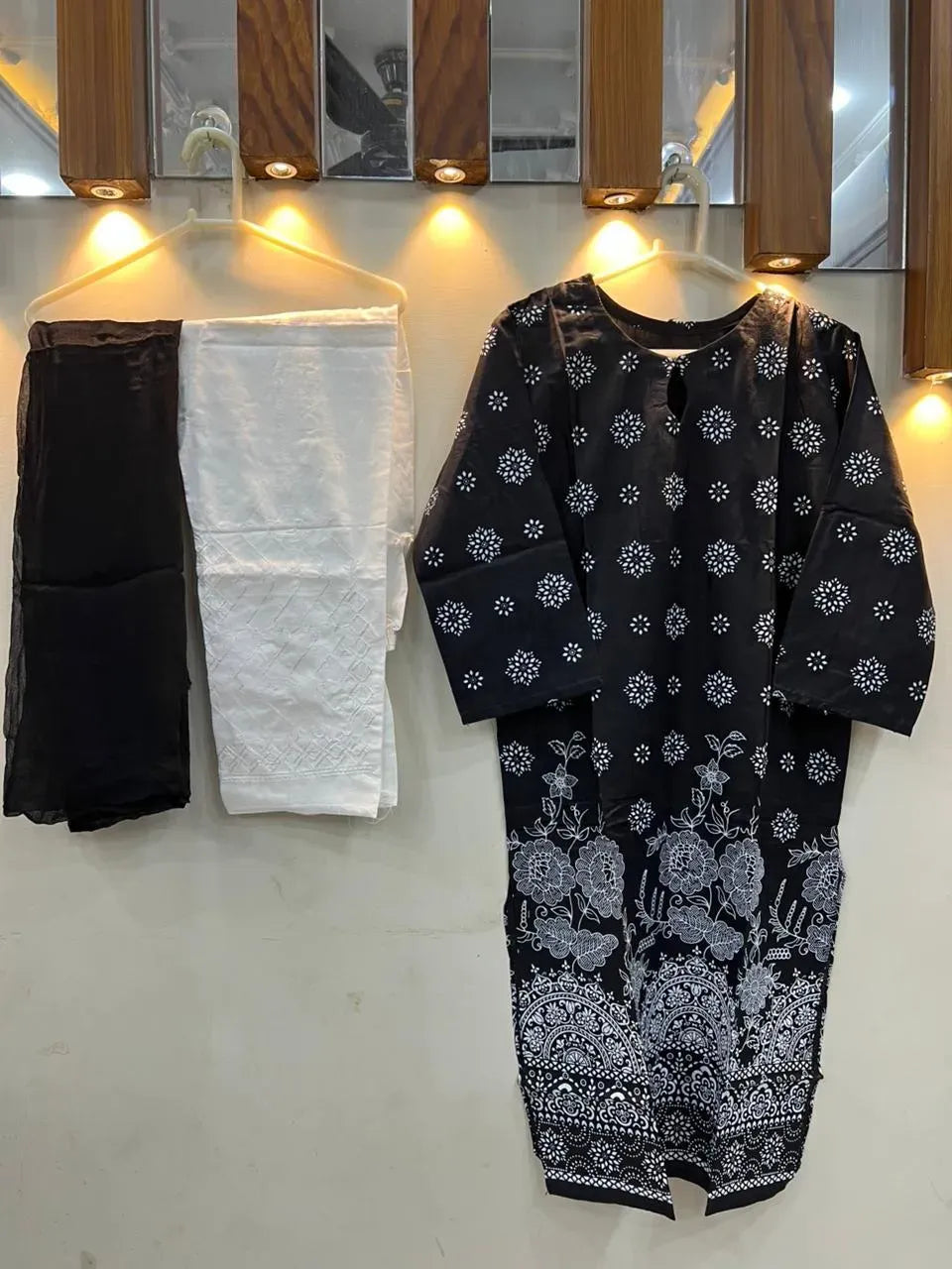 3Pcs Women's Stitched Arabic Lawn Block Printed Suit