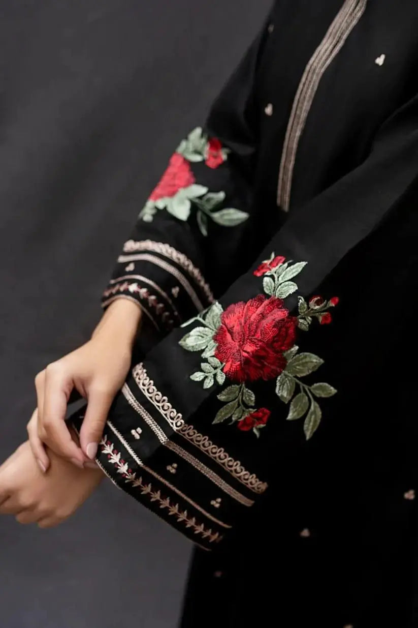 3 Pcs Women Unstitched Dhanak Embroidered Suit at One Spot