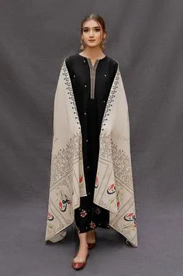 3 Pcs Women's Unstitched Embroidered Suit