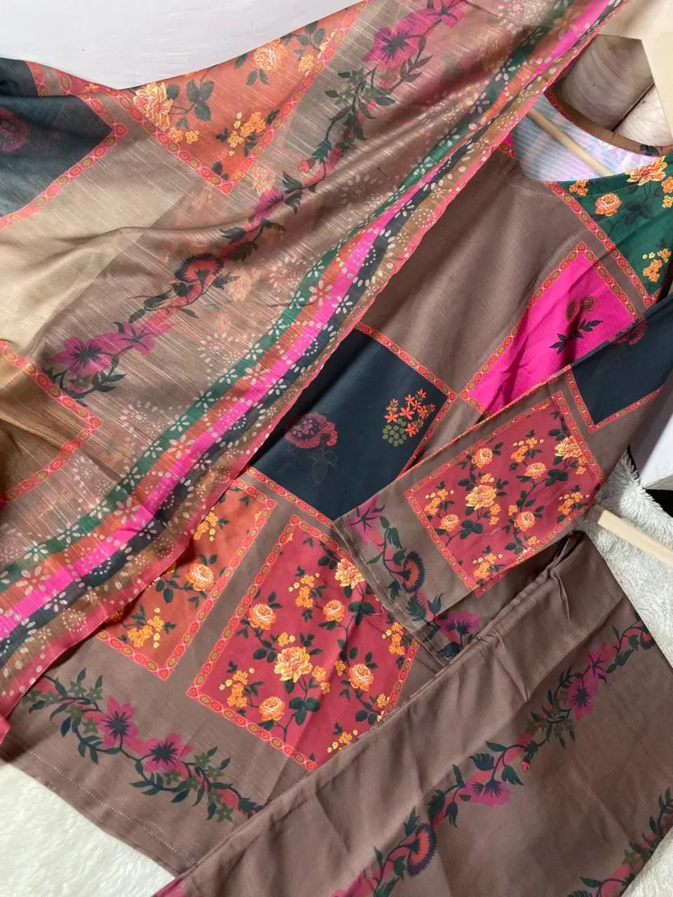 Doria Lawn 3Pc Suit Brown Pink 21" Set