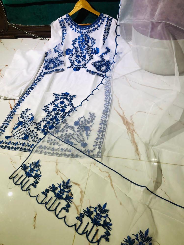 Women's White Embroidered Organza 3Pcs Set Medium