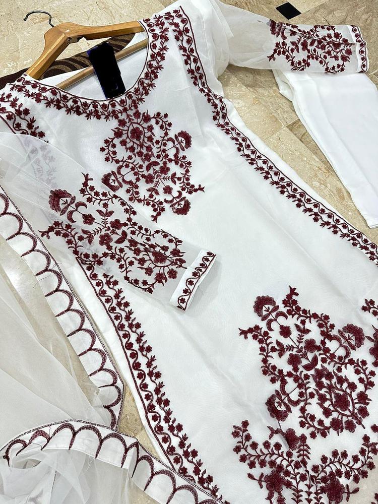 Women's White Embroidered Organza 3Pcs Set Medium