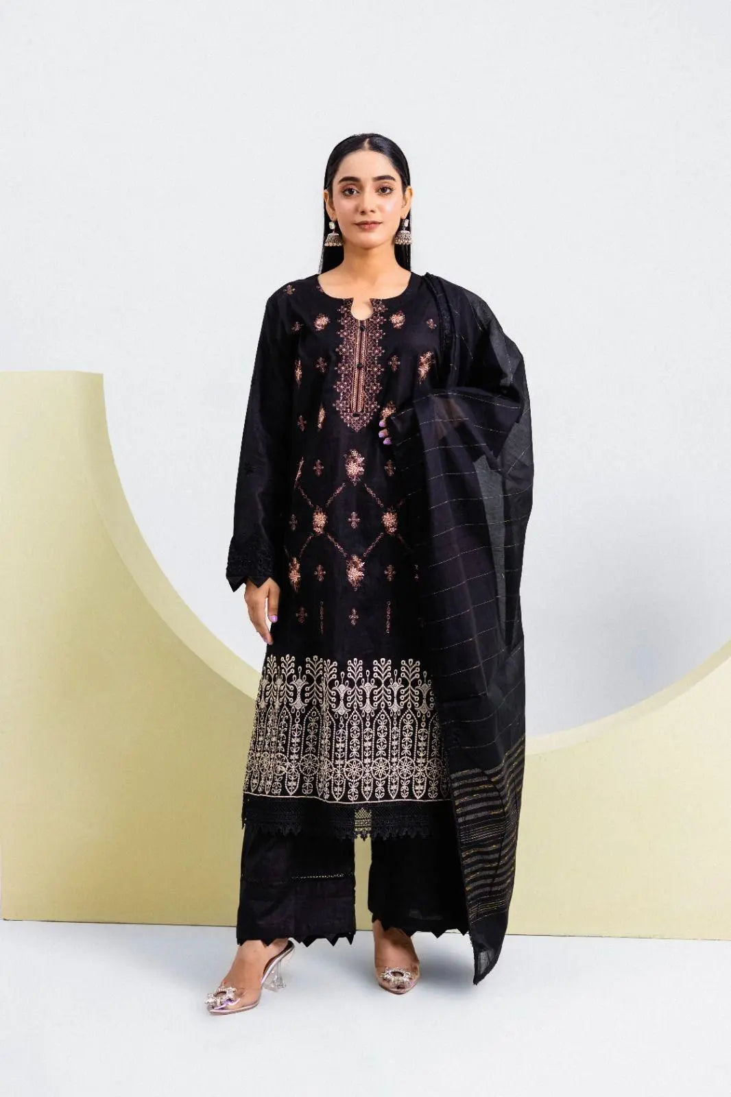 Women's Stunning Embroidered Lawn Suit - 3 Pcs at One Spot